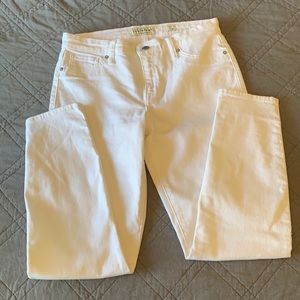 Lucky Brand White Ava Skinny jeans.